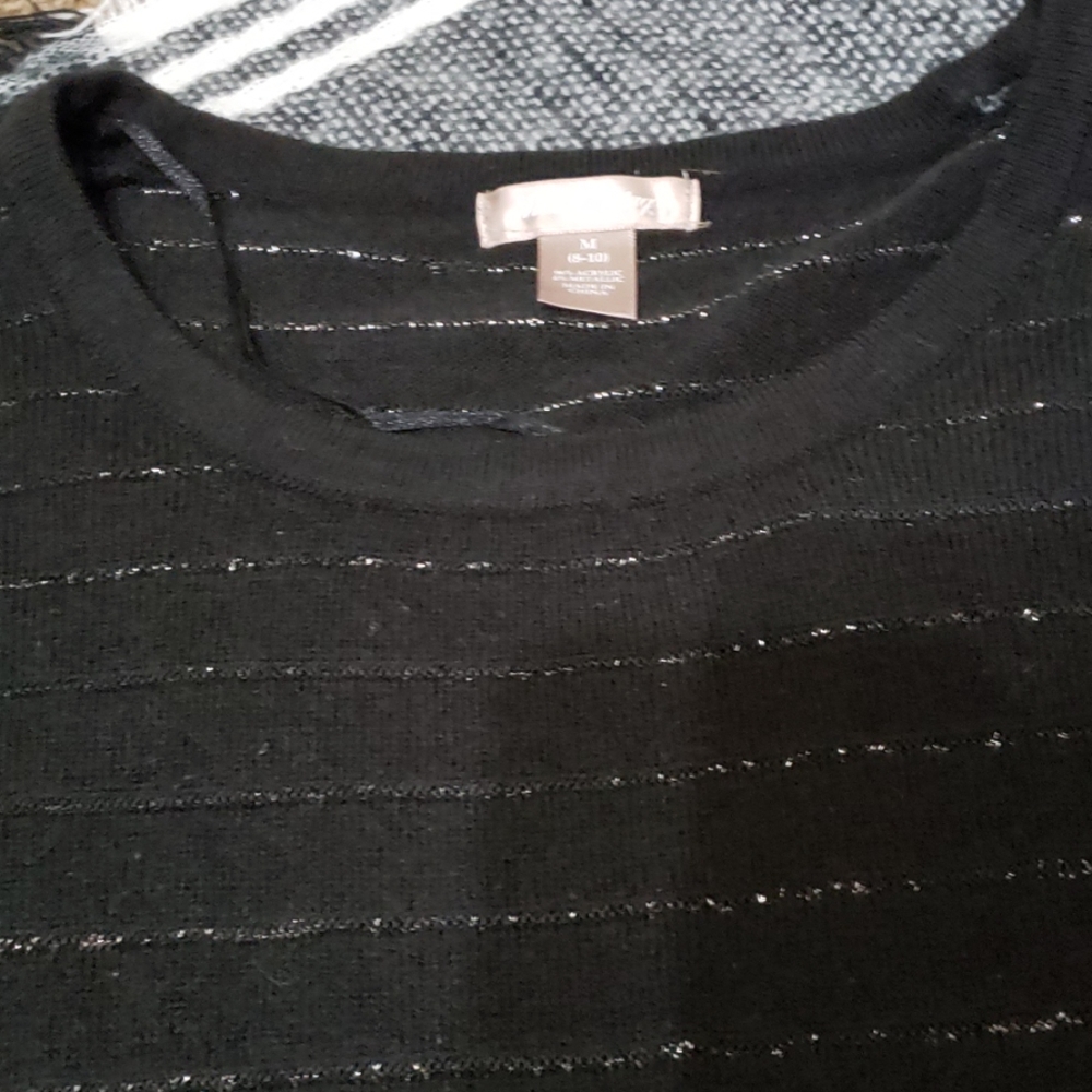 Sweater - Picture 3 of 4